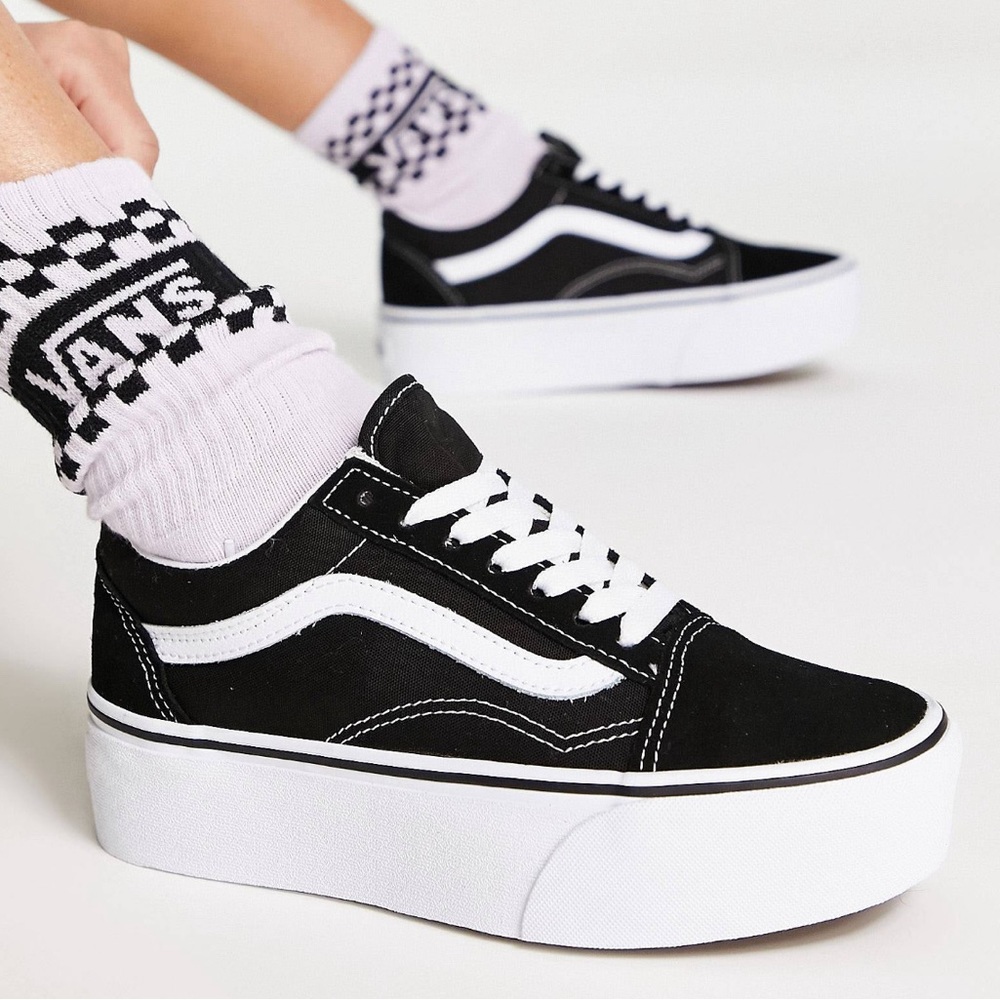 Vans Old Skool Canvas Platform Skater Sneakers in Black and White, Size 5